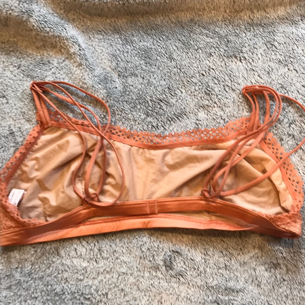 Victoria’s Secret| Peachy lace  bralette - Picture 3 of 3